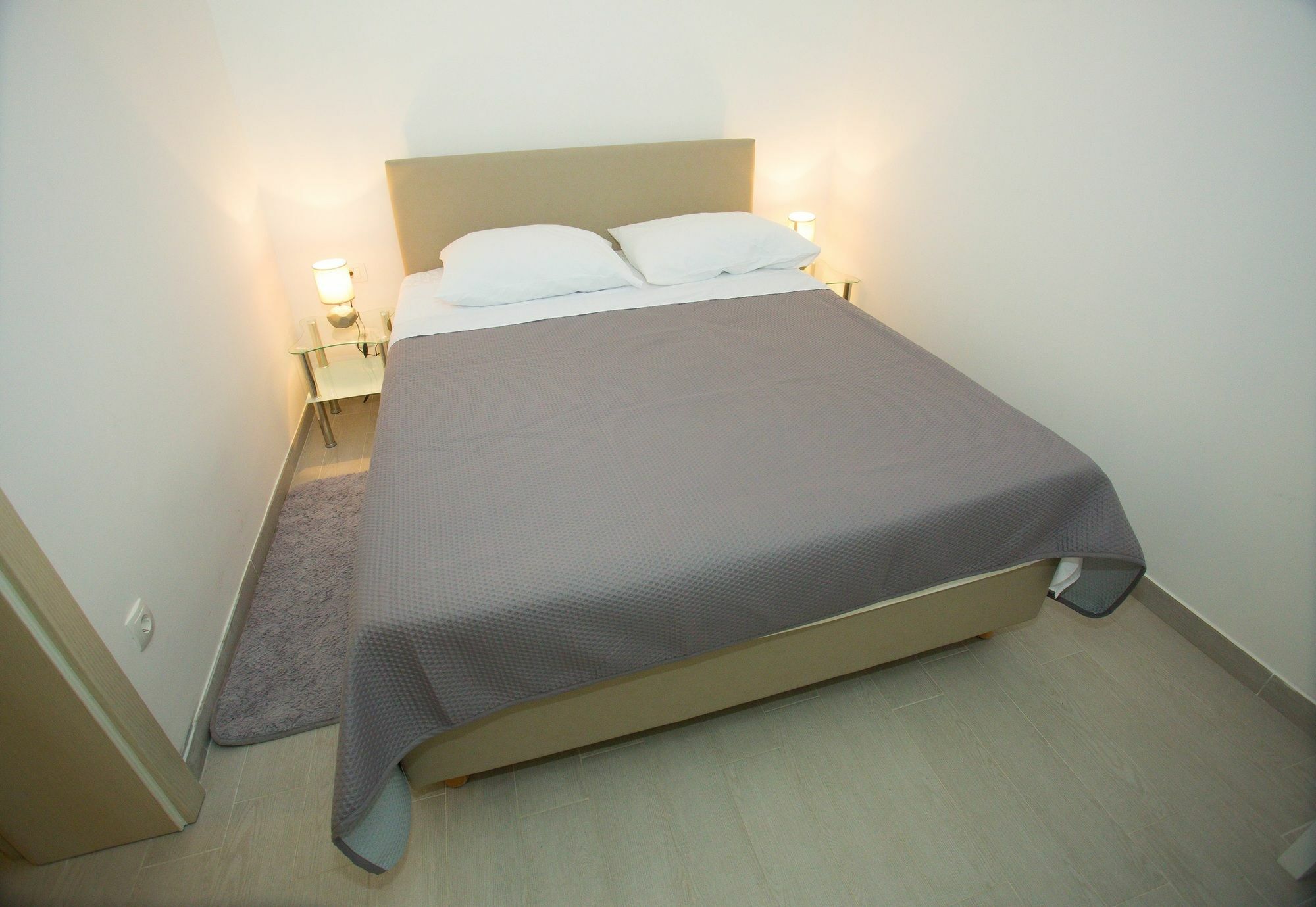 Apartments Marly Трогір Екстер'єр фото