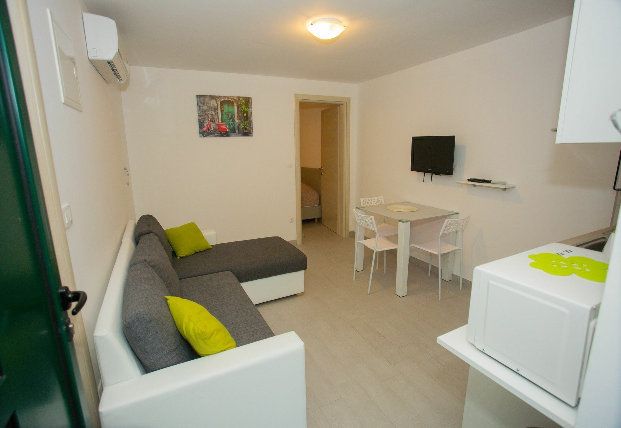 Apartments Marly Трогір Екстер'єр фото