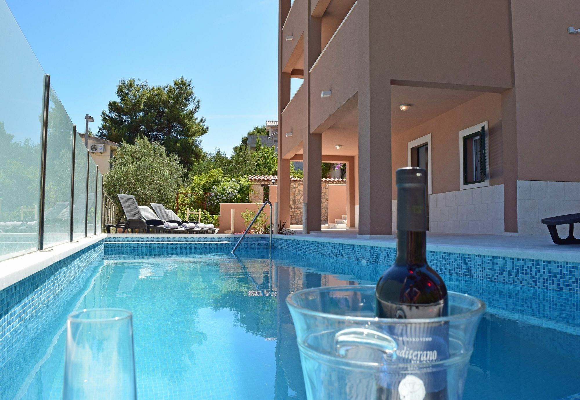 Apartments Marly Трогір Екстер'єр фото